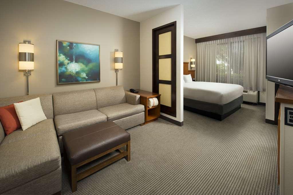 Hyatt Place San Antonio Northwest/Medical Center Room photo
