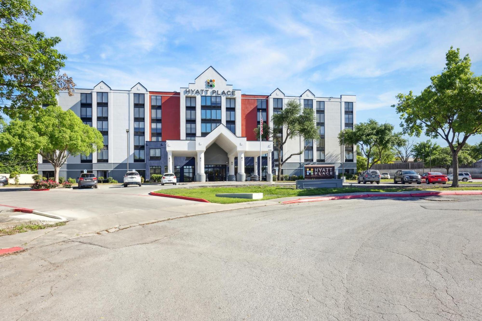 Hyatt Place San Antonio Northwest/Medical Center Exterior photo