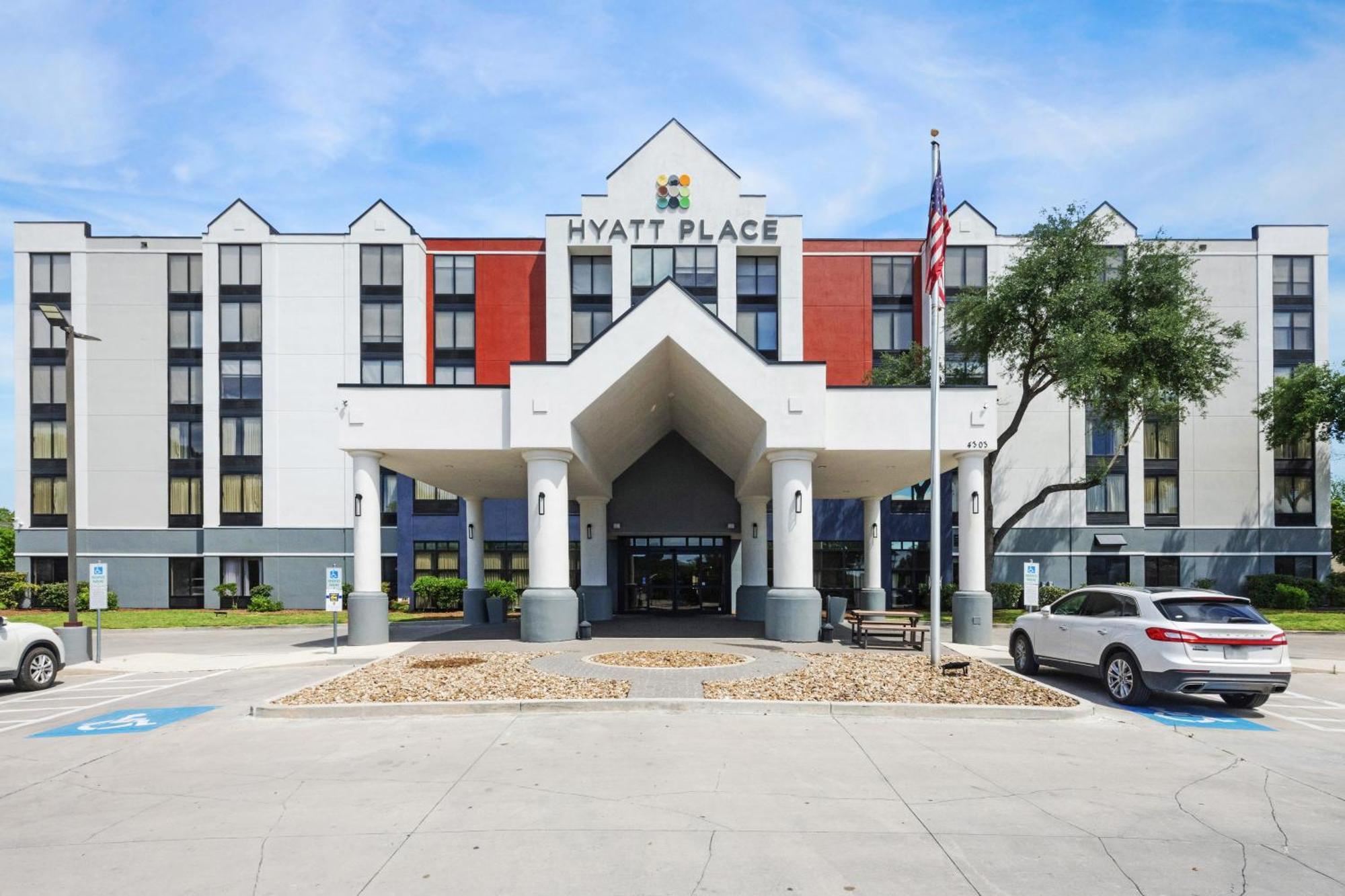 Hyatt Place San Antonio Northwest/Medical Center Exterior photo
